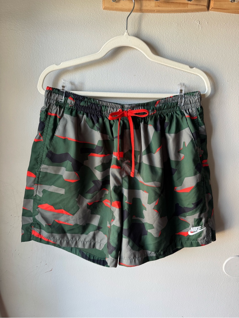 Nike Mens Large Geometric Camo Swim Trunks Board Shorts Mesh Lined Orange Green